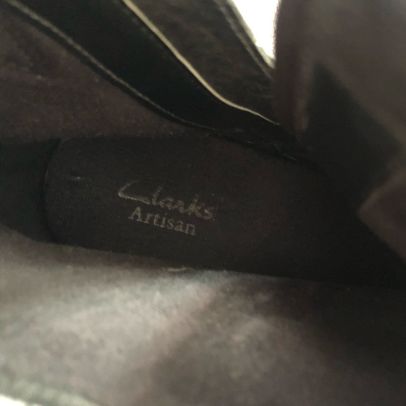 Clarks ActiveAir Leather Boots - Picture 6 of 9